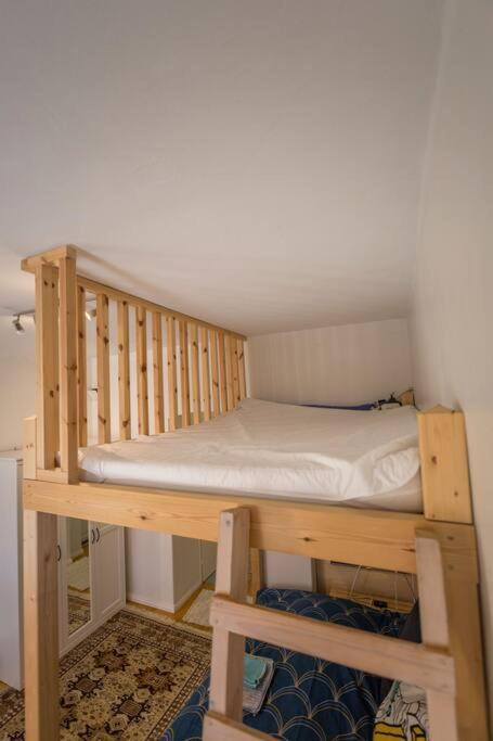 A Lovely Apartment Near Railway Station And Arena. 탐페레 외부 사진